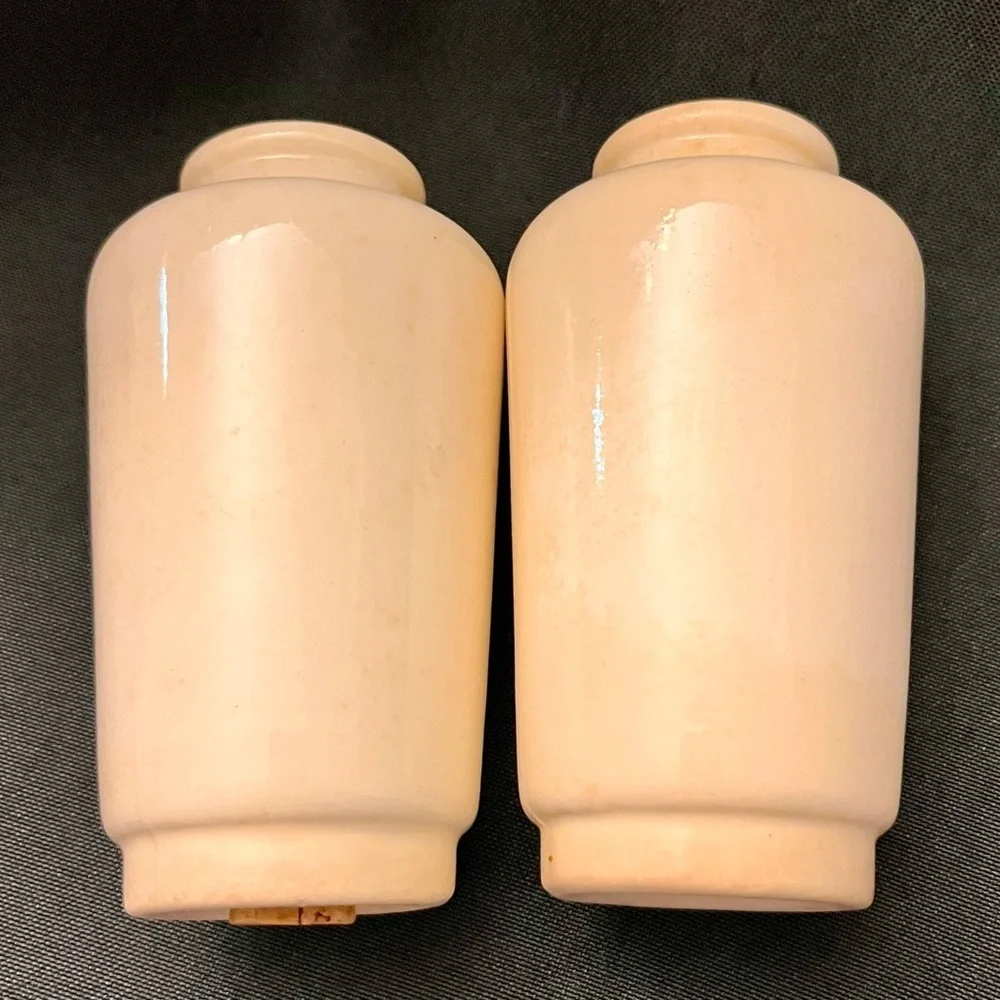 VTG Universal Potteries Seminole Salt & Pepper Shakers Art Deco Orange Kitchen